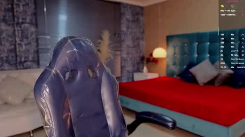 Snapshot of melanierioss_ chatting on 4, 3, 2026 online show from 4, 3, 2026