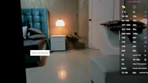 Snapshot of melanierioss_ chatting on 3, 4, 2026 online show from 3, 4, 2026