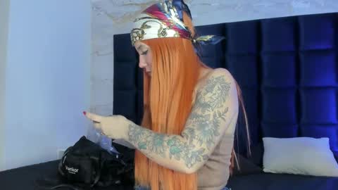 Snapshot of melanieroux chatting on 18, 9, 2025 Melanie Roux online show from 18, 9, 2025