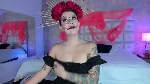 Snapshot of melanieroux chatting on 5, 10, 2025 Melanie Roux online show from 5, 10, 2025