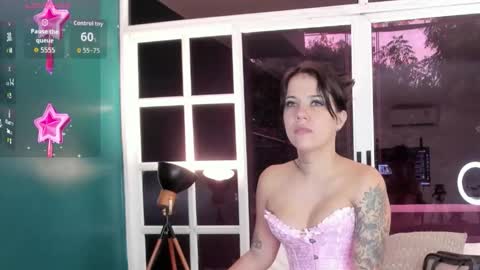 Snapshot of melanieroux chatting on 14, 12, 2025 Melanie Roux online show from 14, 12, 2025