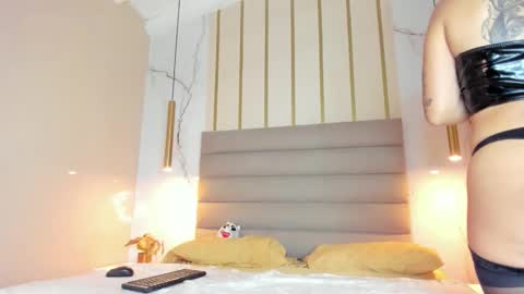 Snapshot of melanieroux chatting on 16, 1, 2026 Melanie Roux online show from 16, 1, 2026