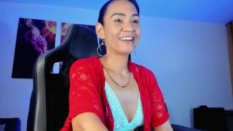 melannia_hills online show from 17, 1, 2025