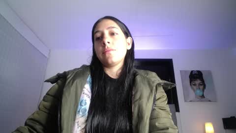 Snapshot of melanny_petite chatting on 29, 4, 2026 melanny_petite online show from 29, 4, 2026