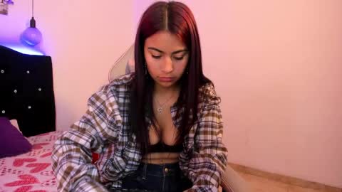 Snapshot of melany__dreams chatting on 28, 2, 2025 Melany online show from 28, 2, 2025