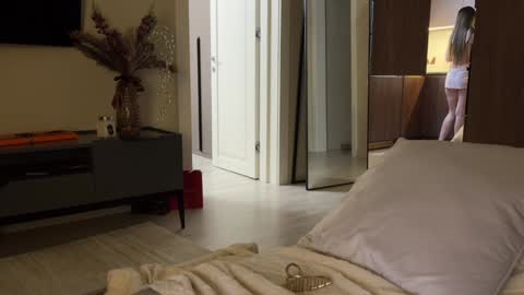 Adel online show from 28, 12, 2024