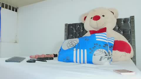 Snapshot of melanyy_miller chatting on 2, 7, 2026 melanny online show from 2, 7, 2026