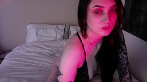 Snapshot of melblue chatting on 15, 9, 2025 melblue online show from 15, 9, 2025
