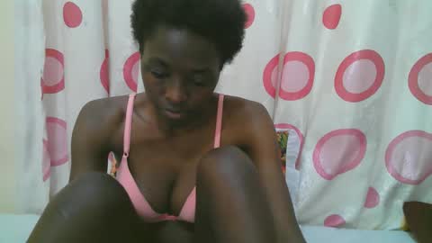 Snapshot of meldeeh chatting on 4, 10, 2025 meldeeh online show from 4, 10, 2025