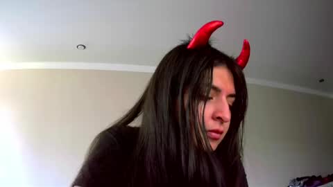 Snapshot of melena_caramel chatting on 14, 4, 2026 melena_caramel online show from 14, 4, 2026