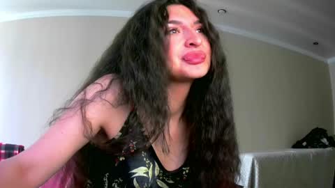 melena_caramel online show from 20, 5, 2026