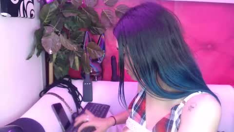 melhiza online show from 2, 3, 2025