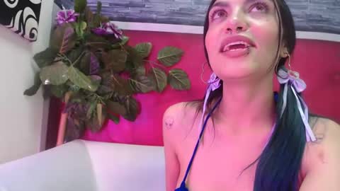 melhiza online show from 12, 3, 2025