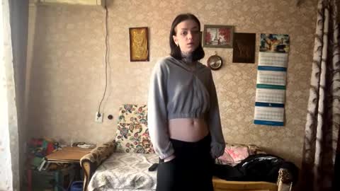 Snapshot of meliavoiles chatting on 16, 11, 2025 Emily online show from 16, 11, 2025