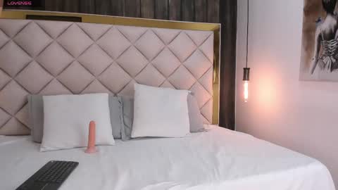 Meliisa  online show from 14, 5, 2026