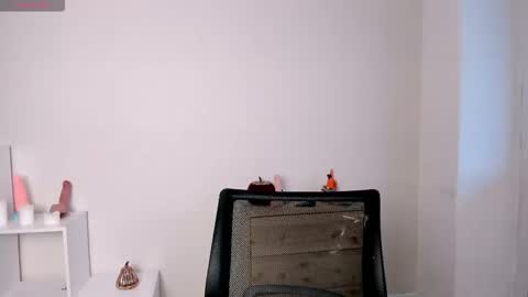 Snapshot of melinamonroe chatting on 8, 11, 2025 My name is Melina online show from 8, 11, 2025