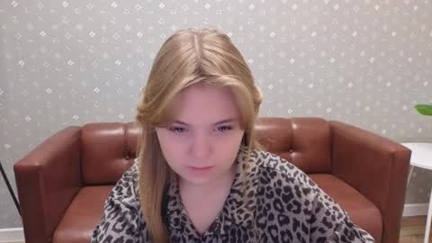 Sophia online show from 20, 11, 2025