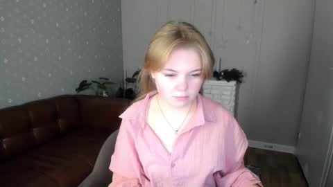 Snapshot of melissa_199 chatting on 4, 2, 2026 Sophia online show from 4, 2, 2026