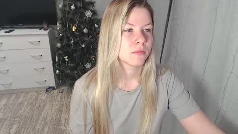 Melissa  Ray online show from 23, 1, 2025