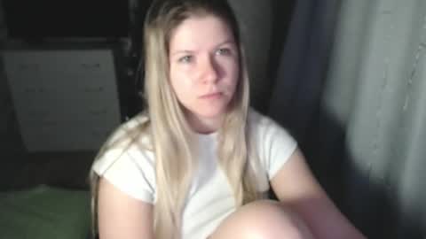 Melissa  Ray online show from 24, 1, 2025