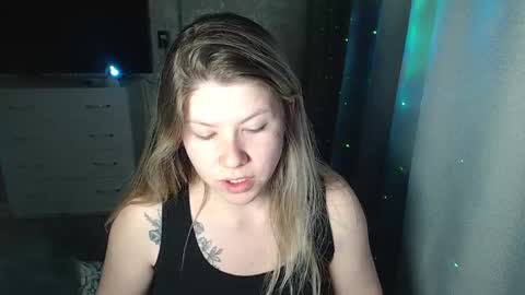Melissa  Ray online show from 10, 3, 2025