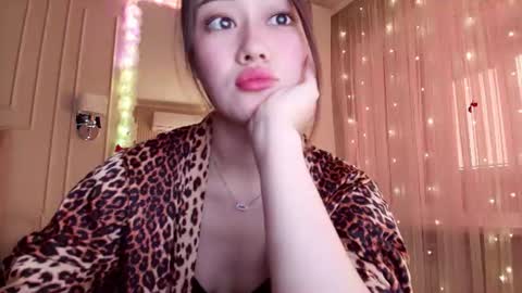 Snapshot of melissa_yamazaki chatting on 13, 7, 2026 Lisaa online show from 13, 7, 2026