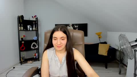 Snapshot of melissawiliam chatting on 17, 12, 2024 melissawiliam online show from 17, 12, 2024