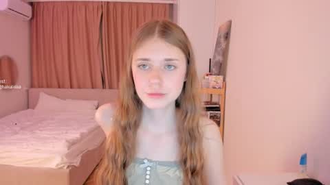 Snapshot of melissssa_bloom chatting on 24, 6, 2026 Melissa online show from 24, 6, 2026
