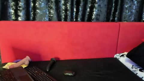 Melissa online show from 2, 12, 2024