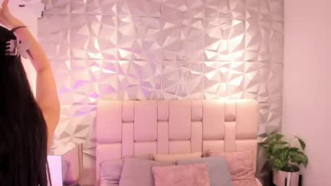 Snapshot of mell_muller chatting on 6, 5, 2026 Mell online show from 6, 5, 2026