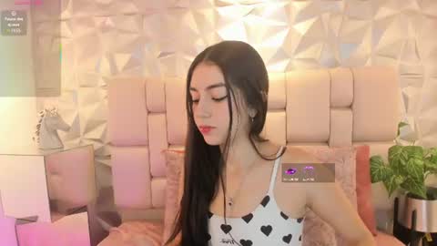 Snapshot of mell_muller chatting on 10, 7, 2026 Mell online show from 10, 7, 2026