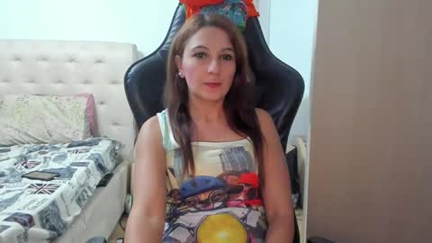MellyMell  online show from 22, 10, 2025