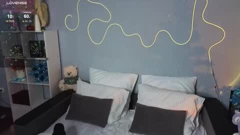 mellhyees online show from 22, 12, 2025