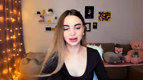 Snapshot of mellifluoustess chatting on 18, 12, 2024 Tessa online show from 18, 12, 2024