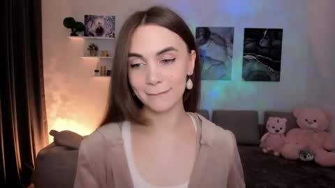 Snapshot of mellifluoustess chatting on 15, 4, 2026 Tessa online show from 15, 4, 2026