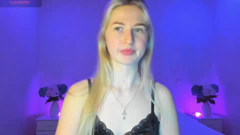 Mellina online show from 6, 3, 2025