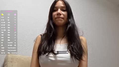 Snapshot of mellowpearl chatting on 8, 10, 2025 EVA online show from 8, 10, 2025