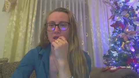 Melly online show from 8, 12, 2024