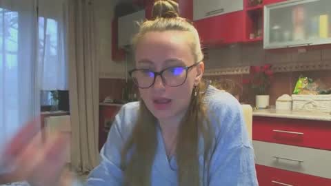 Melly online show from 8, 2, 2025