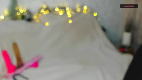 MelMooon online show from 28, 12, 2024