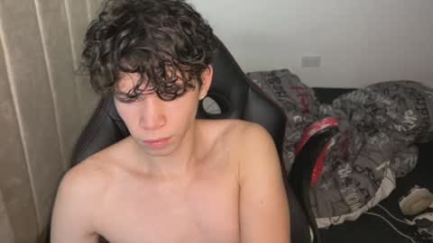 Snapshot of melo_twink chatting on 7, 12, 2024 Melo online show from 7, 12, 2024