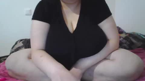 melobigboobs online show from 26, 12, 2024