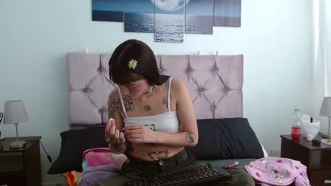 Snapshot of meloddy_collins chatting on 28, 1, 2025 Meloddy Coliins online show from 28, 1, 2025