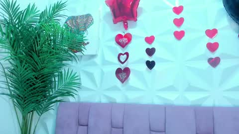 Snapshot of meloddy_megann chatting on 10, 5, 2026 Melody online show from 10, 5, 2026