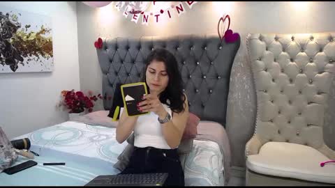 Snapshot of melodiroux_ chatting on 18, 2, 2025 Melodi online show from 18, 2, 2025
