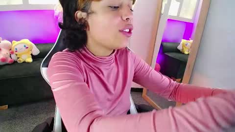 Snapshot of melody701583as chatting on 4, 5, 2026 melody701583as online show from 4, 5, 2026