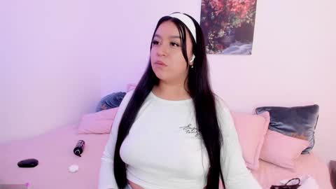 Snapshot of melody_bonnie22 chatting on 3, 2, 2025 Leslie online show from 3, 2, 2025