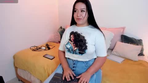 Snapshot of melody_bonnie22 chatting on 13, 2, 2025 Leslie online show from 13, 2, 2025