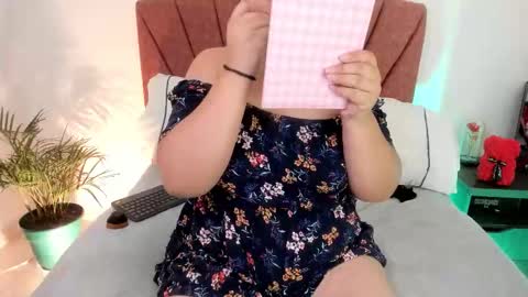 Snapshot of melody_bonnie22 chatting on 4, 10, 2025 Leslie online show from 4, 10, 2025