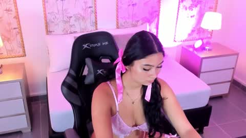 Snapshot of melody_flowers chatting on 29, 9, 2025 Melody  online show from 29, 9, 2025
